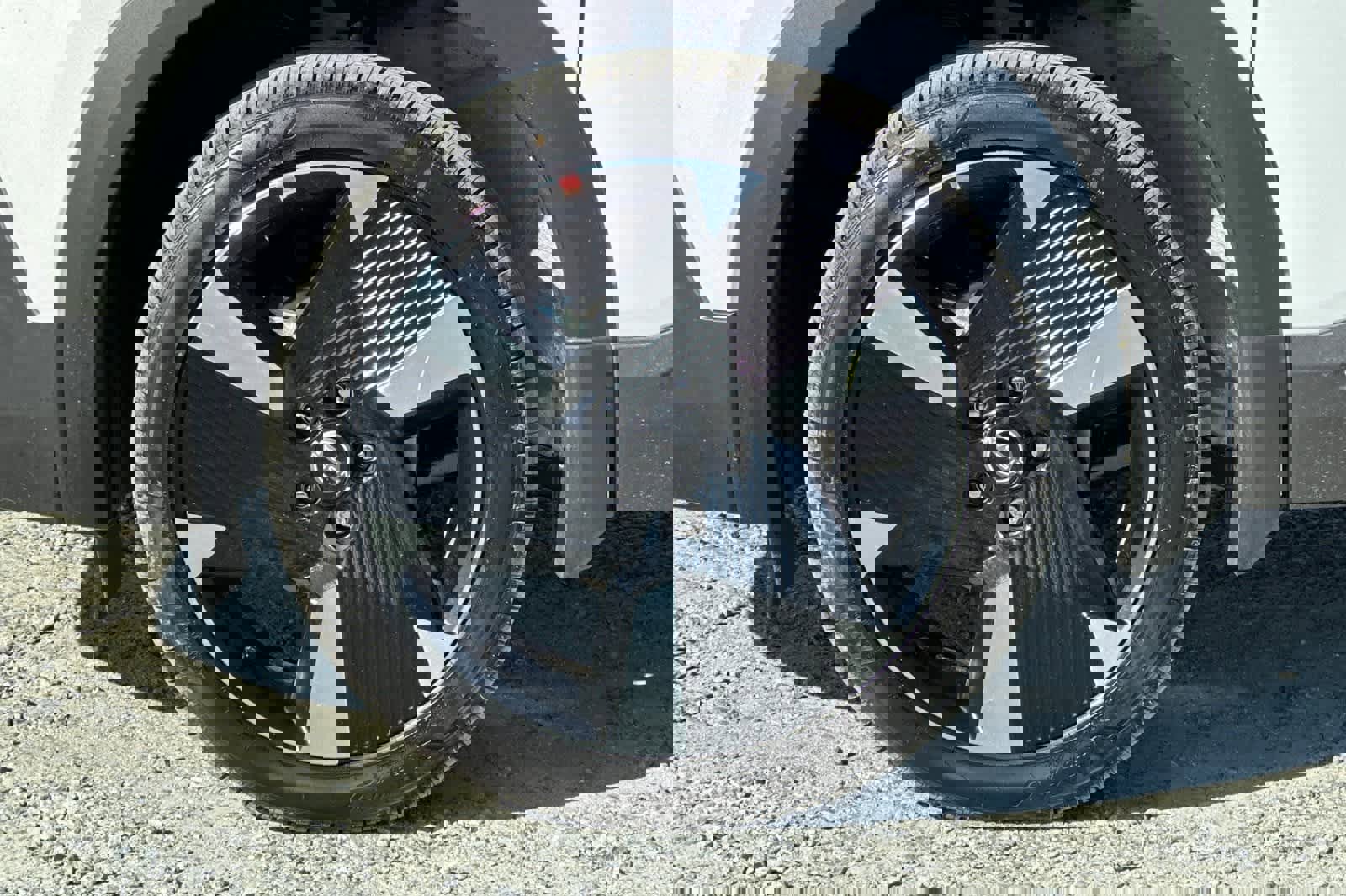 New 2026 Nissan Kicks SR image 32