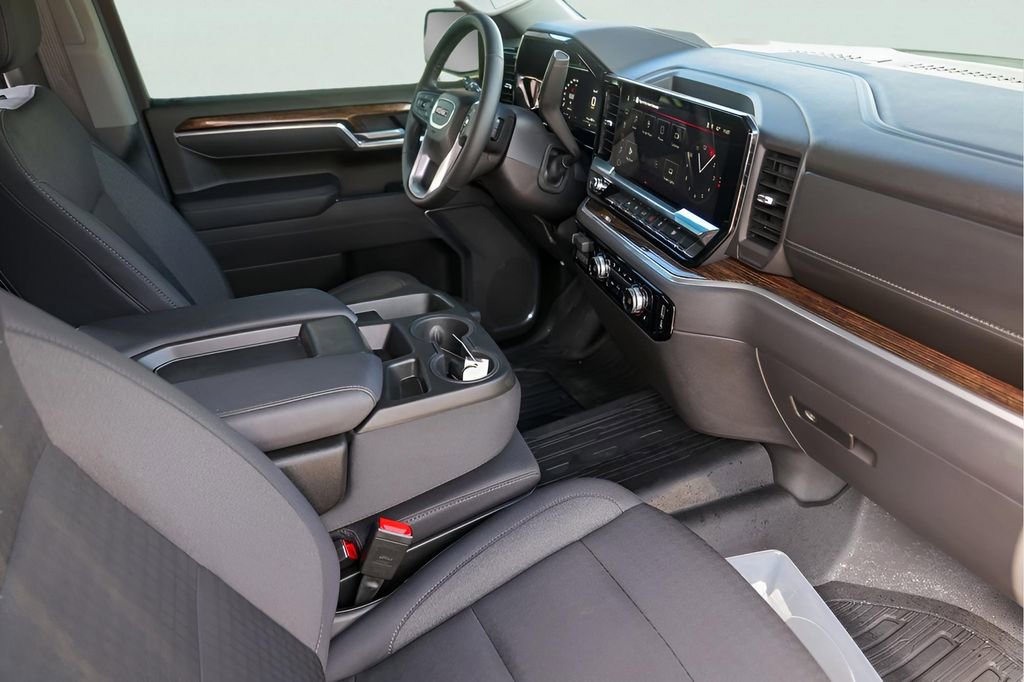 Certified 2026 GMC Sierra 1500 Elevation w/ LPO, Elevation Black Package image 31