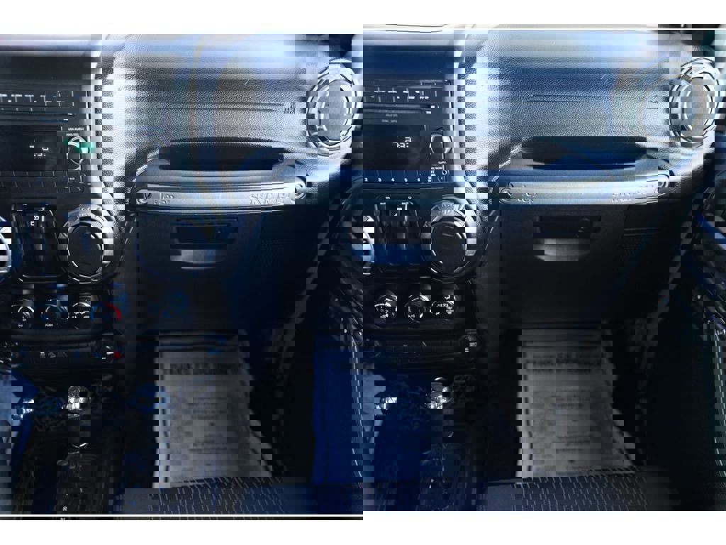 Used 2011 Jeep Wrangler Sport image 19