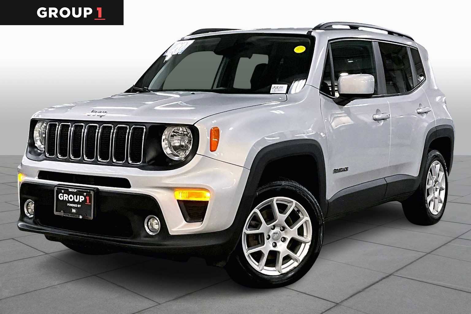 Used 2020 Jeep Renegade Latitude w/ Cold Weather Group image 1