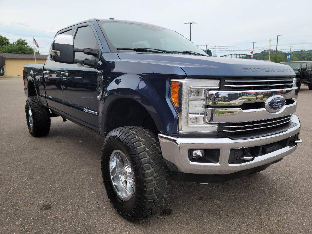 Used 2017 Ford F250 Lariat w/ Chrome Package AWD/4WD image 3