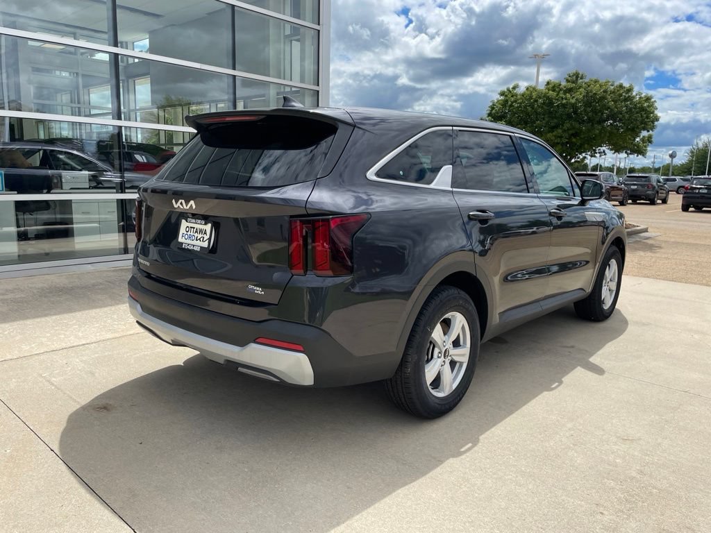 New 2026 Kia Sorento LX FWD image 5