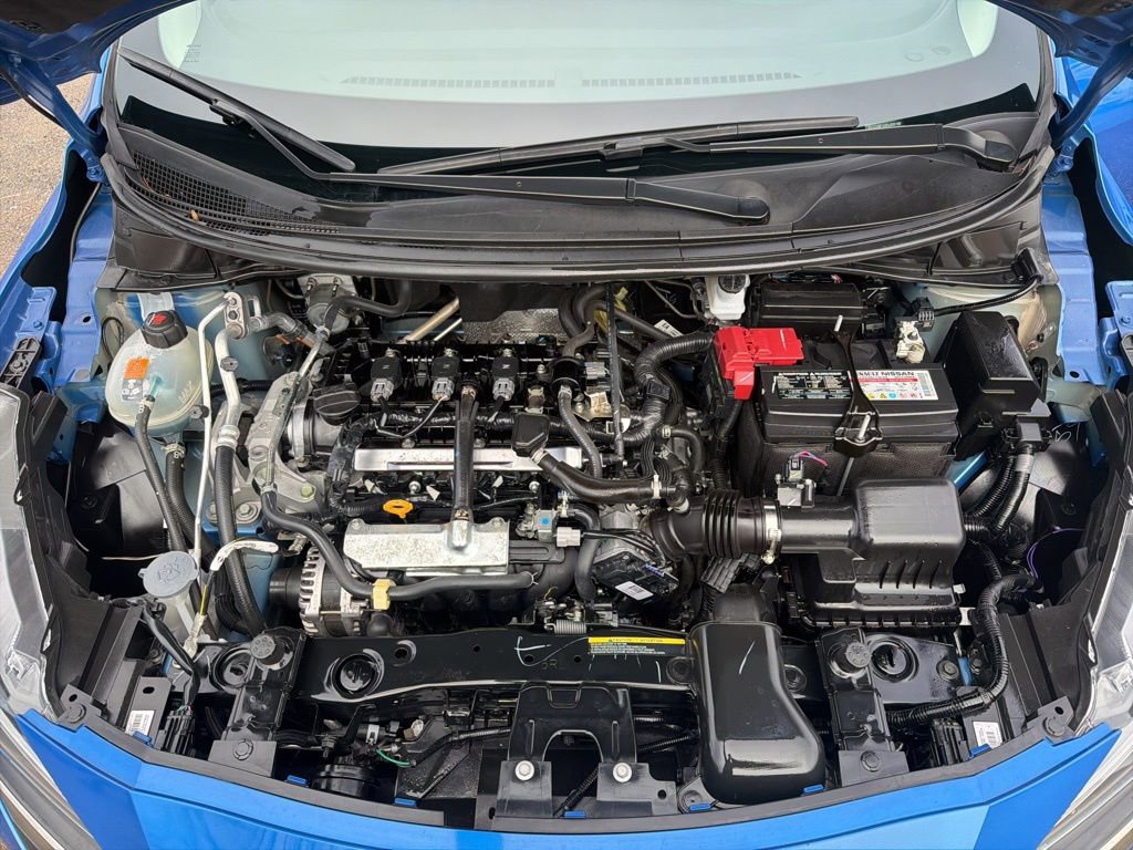 Used 2024 Nissan Versa SR FWD image 11