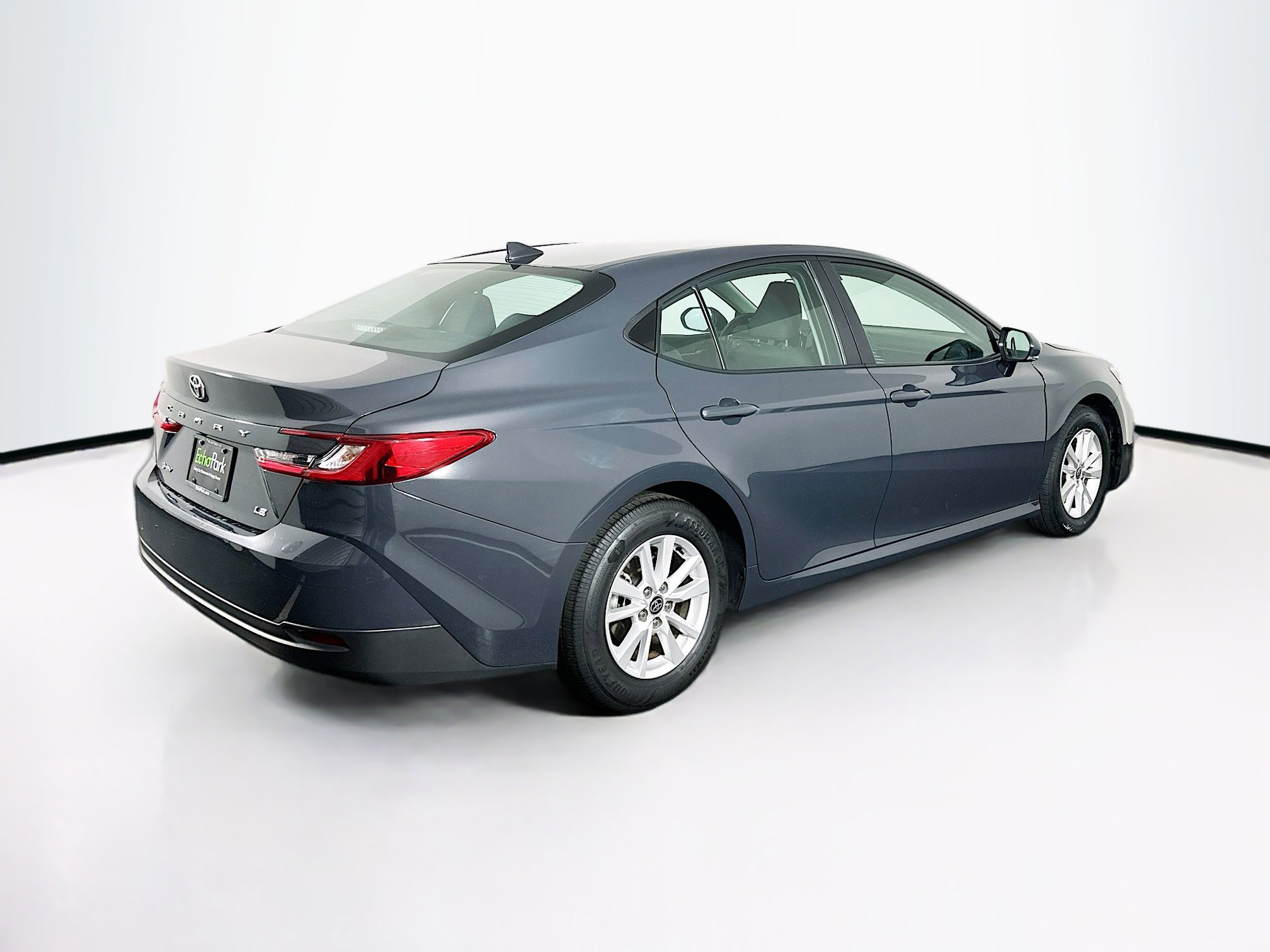 Used 2025 Toyota Camry LE image 9