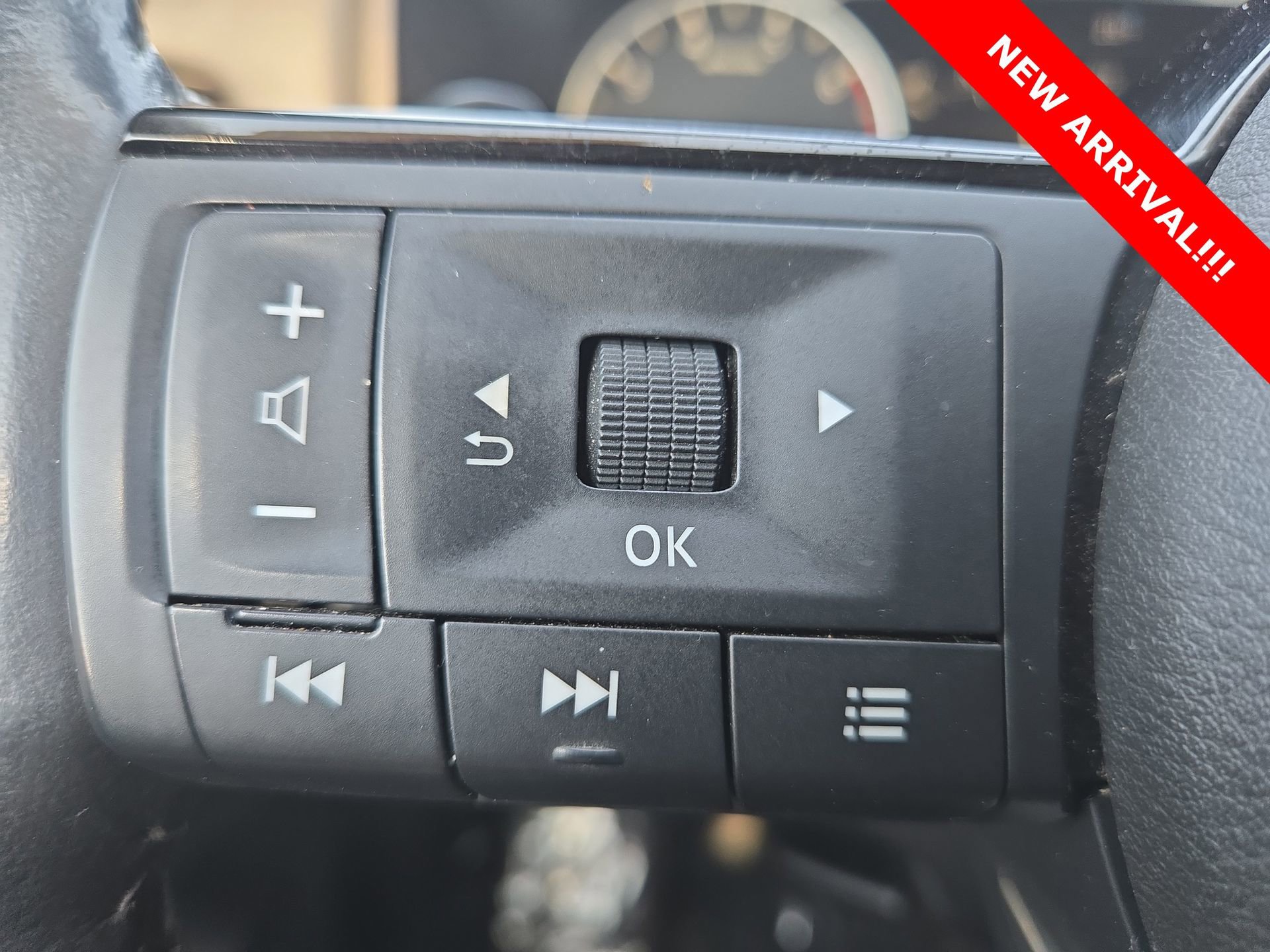 Used 2021 Nissan Rogue SL w/ Premium Package image 9