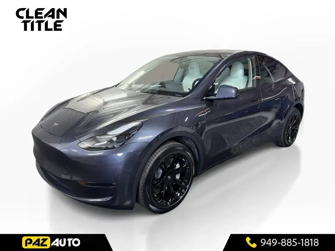 Used 2024 Tesla Model Y Long Range AWD/4WD image 1