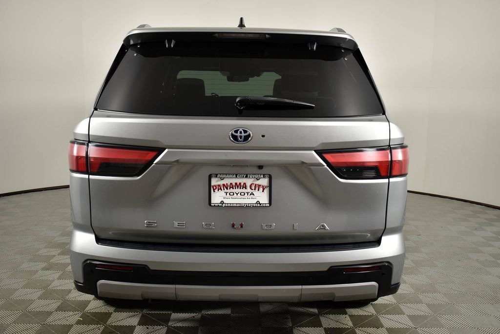 Used 2024 Toyota Sequoia Capstone AWD/4WD image 7