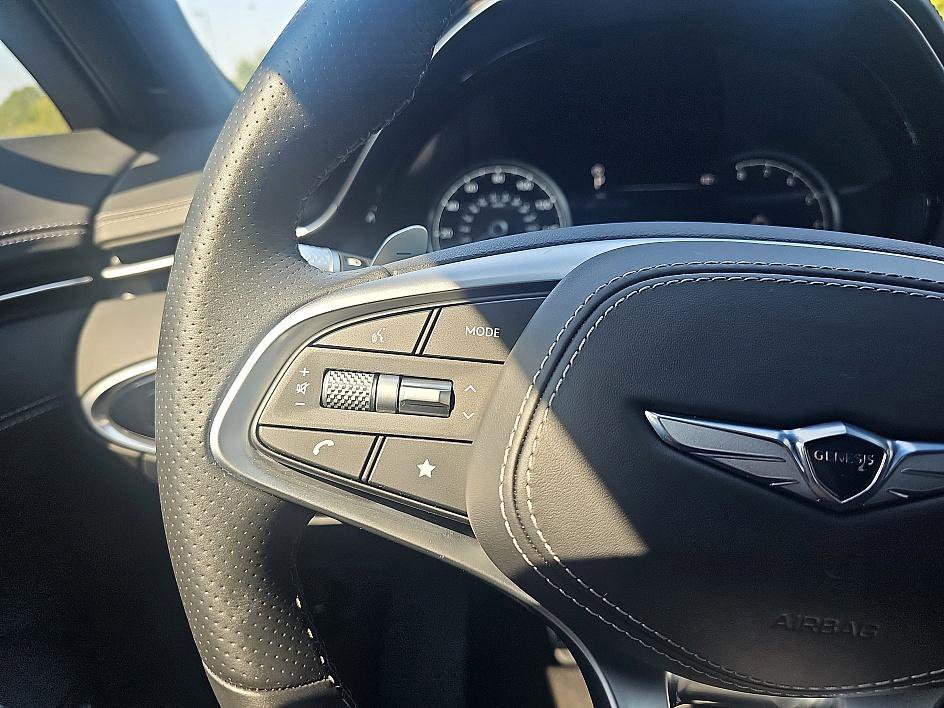 Used 2025 Genesis GV70 3.5T Sport w/ Sport Advanced Package image 23