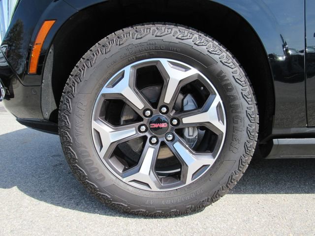 Used 2025 GMC Yukon XL AT4 Ultimate image 9