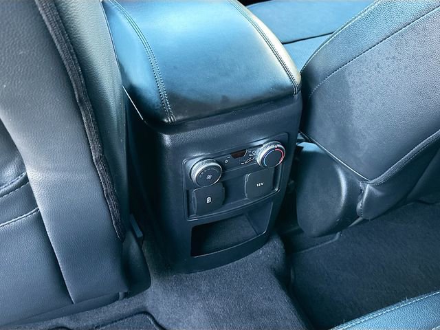 Used 2021 Ford Explorer XLT image 24