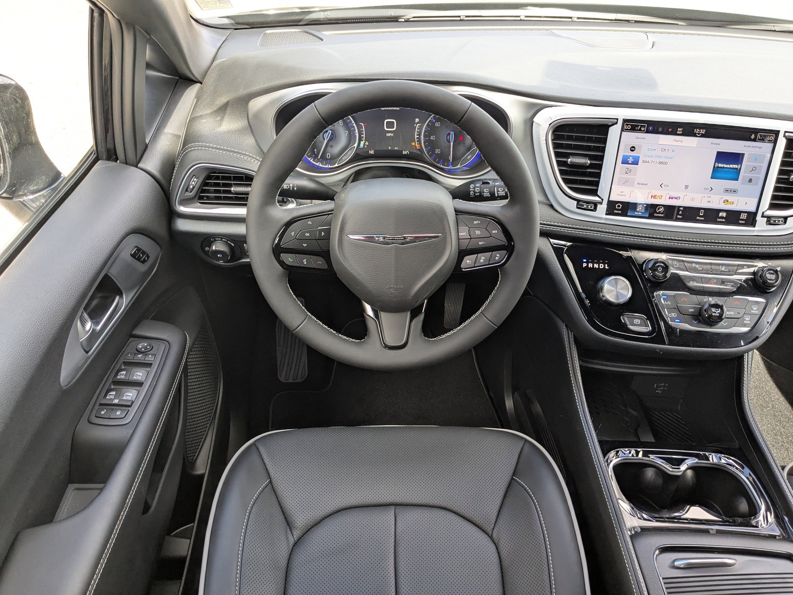 New 2026 Chrysler Pacifica Limited image 15