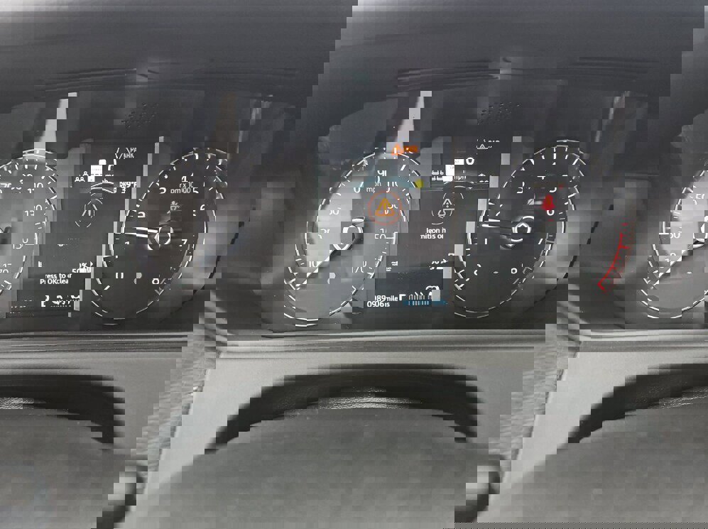 Used 2020 Land Rover Range Rover Velar S image 12