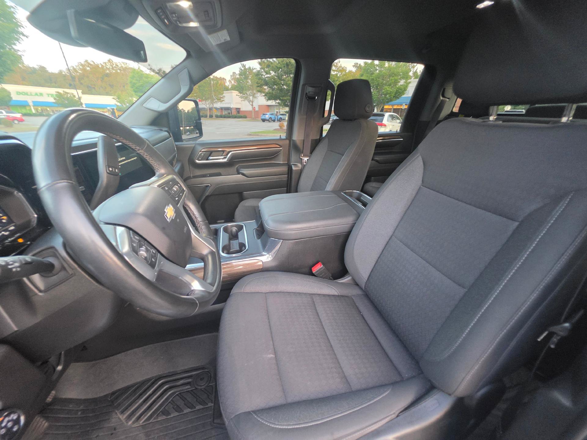 Used 2024 Chevrolet Silverado 2500 LT w/ All Star Edition AWD/4WD image 8