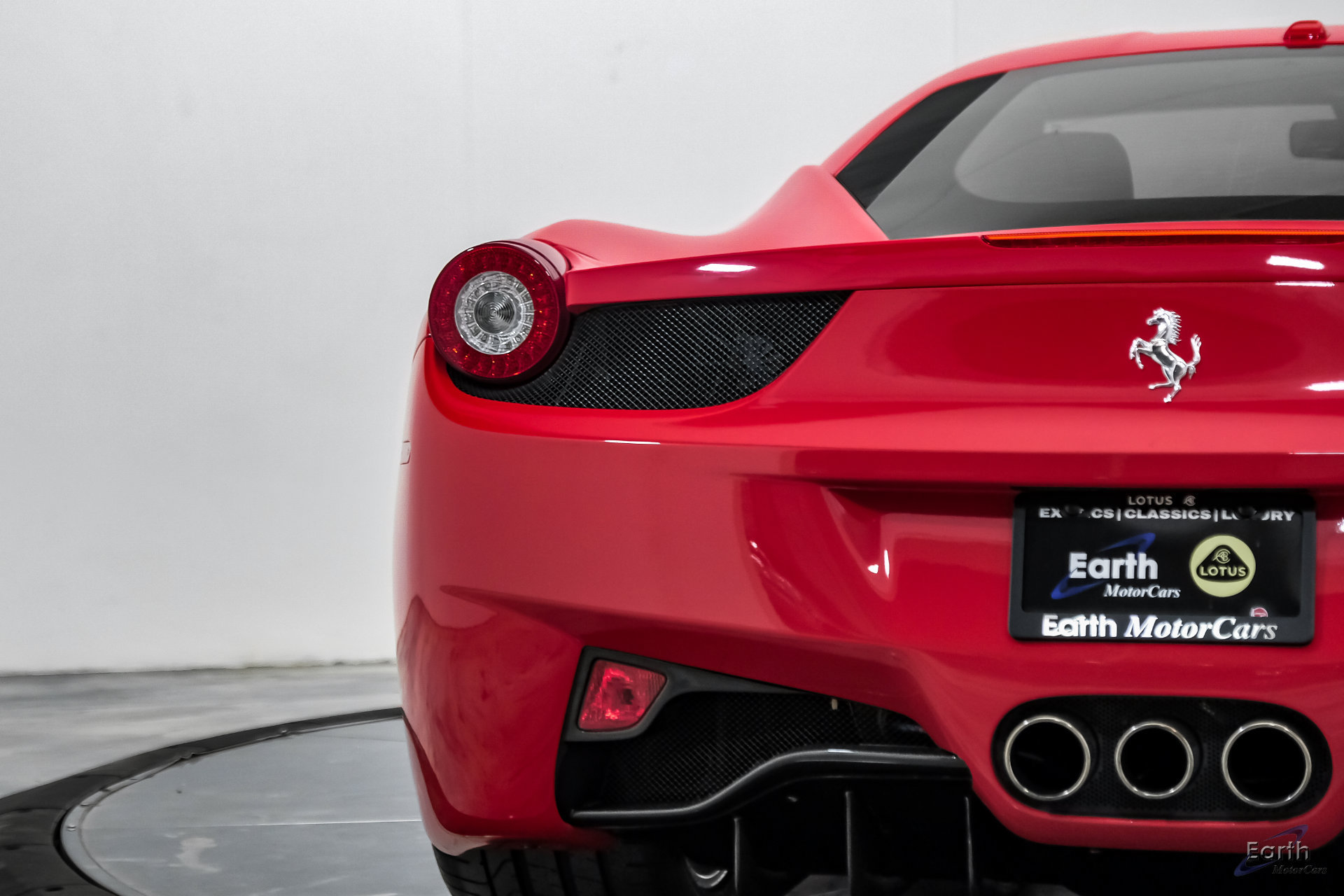 Used 2014 Ferrari 458 Italia Coupe RWD image 17