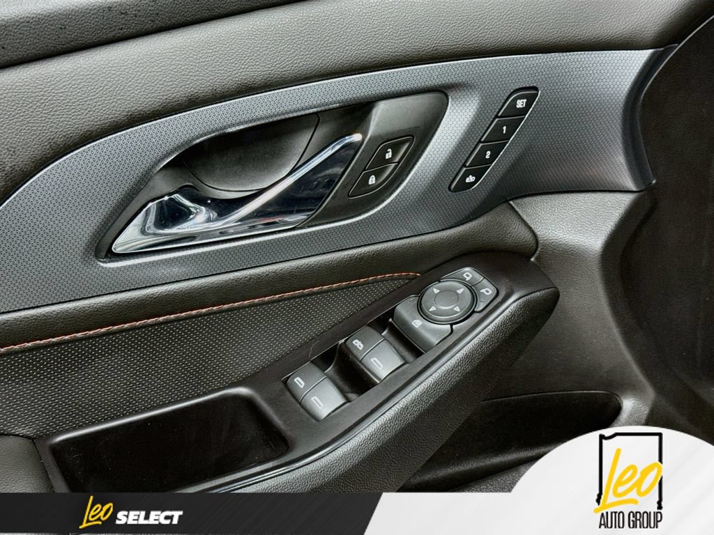 Used 2020 Chevrolet Traverse Premier w/ Redline Edition AWD/4WD image 21