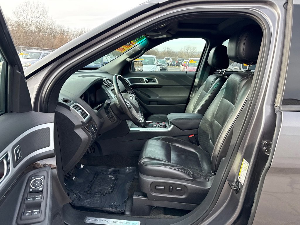Used 2013 Ford Explorer Limited image 9