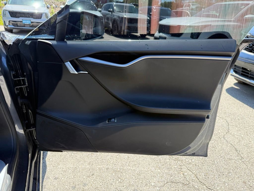 Used 2019 Tesla Model S Long Range image 18
