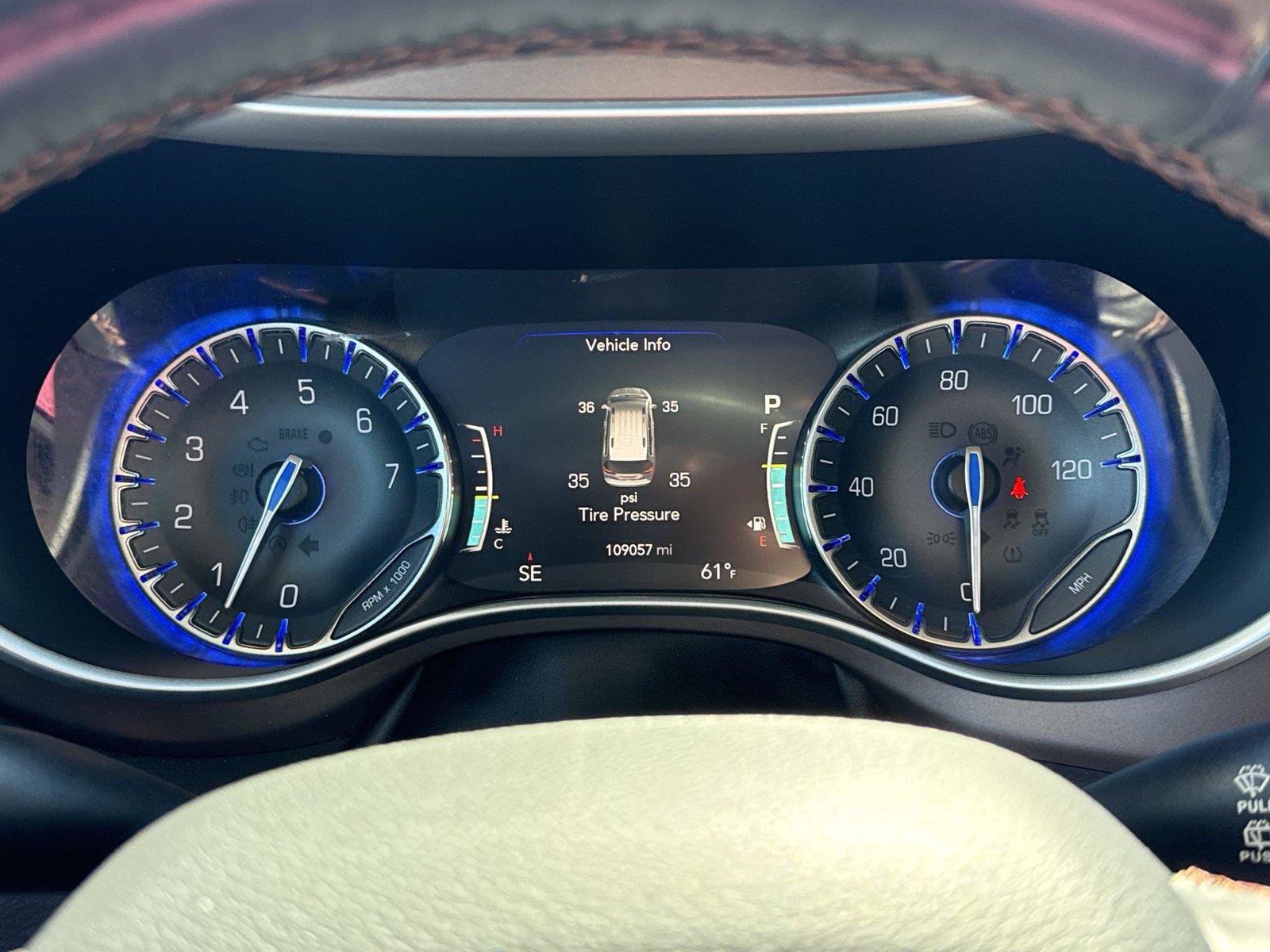 Used 2019 Chrysler Pacifica Touring Plus w/ Advanced Safetytec Group FWD image 32