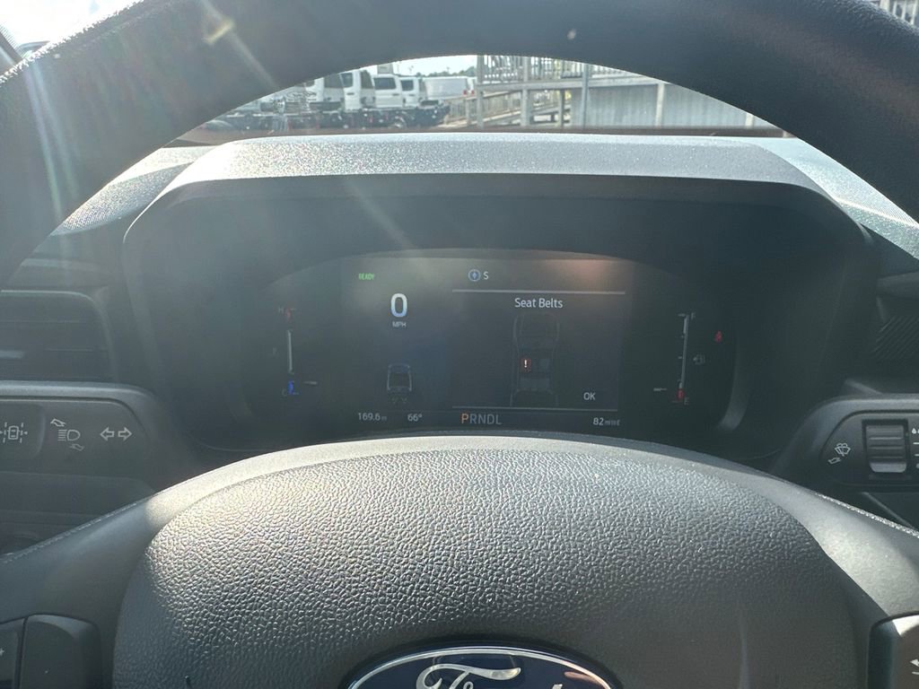 New 2025 Ford Maverick XL FWD image 23