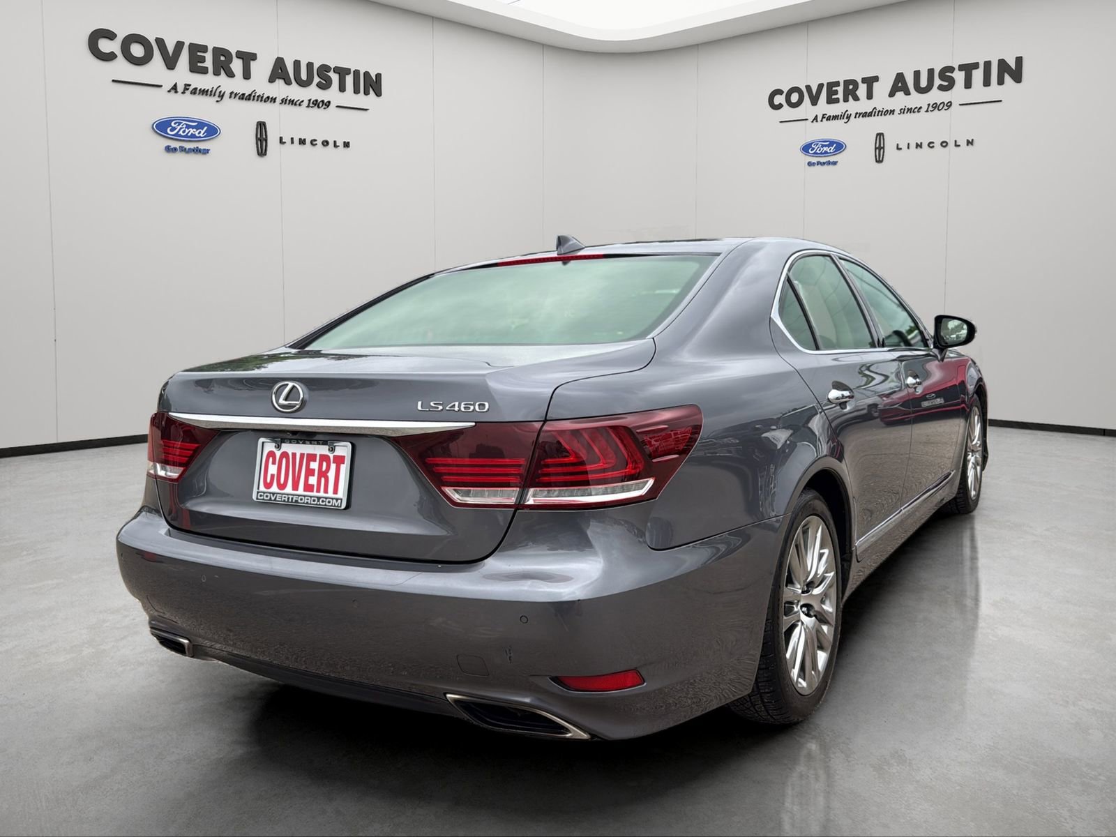 Used 2016 Lexus LS 460 w/ Comfort Package image 5