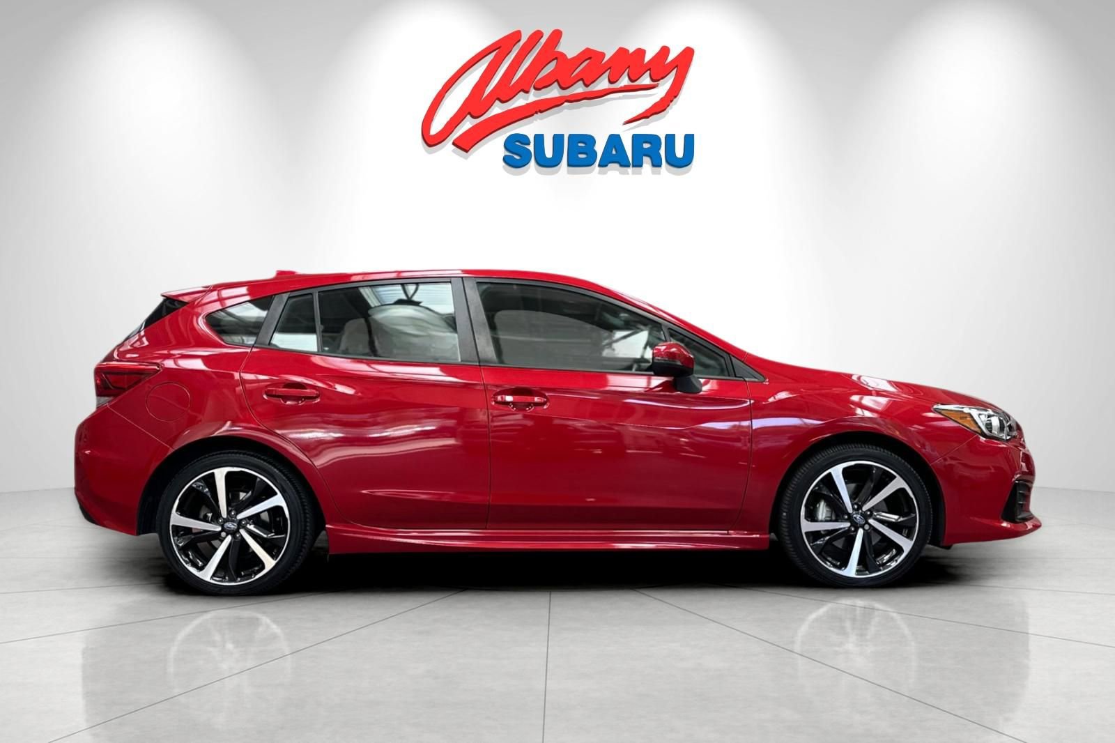 Used 2023 Subaru Impreza 2.0i Sport image 3
