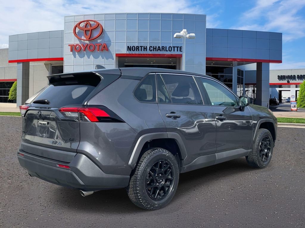 Used 2023 Toyota RAV4 LE FWD image 7