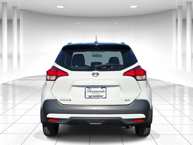 Used 2019 Nissan Kicks SR w/ SR Premium Package FWD image 4