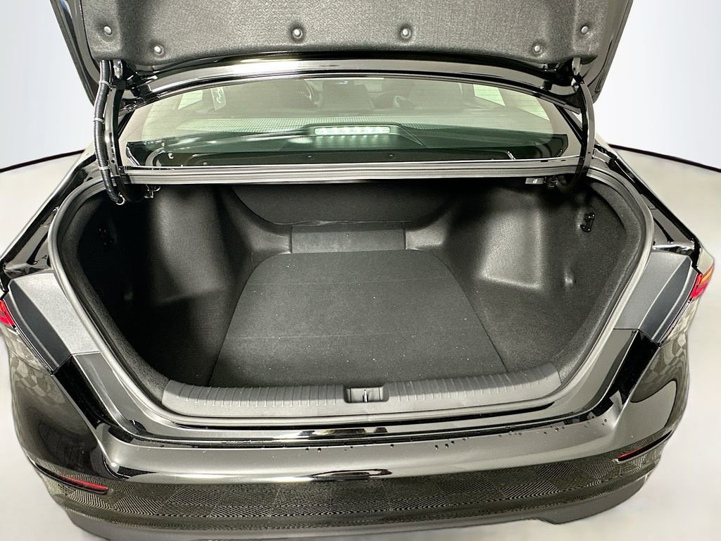 Used 2023 Honda Accord LX image 23