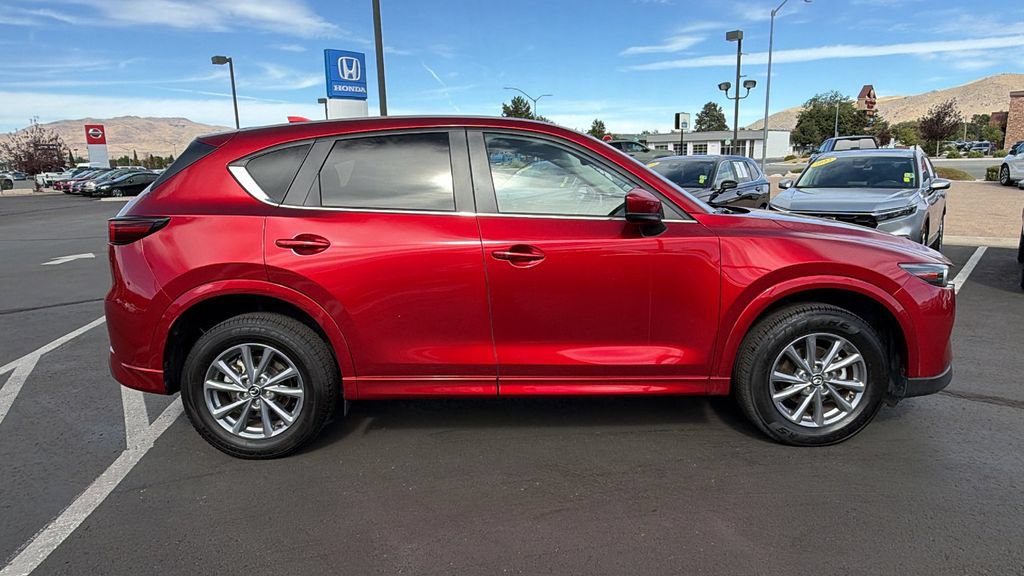 Used 2025 MAZDA CX-5 AWD 2.5 S w/ Preferred Package image 2