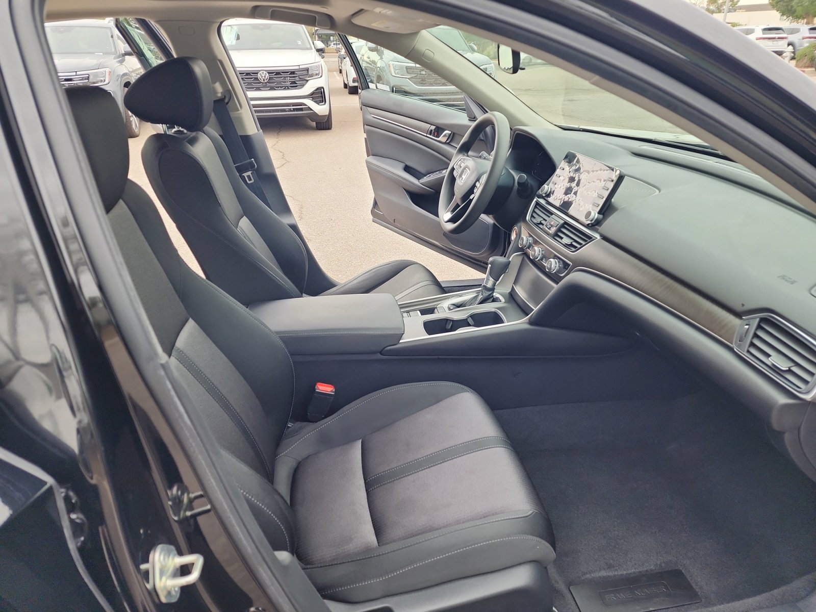 Used 2019 Honda Accord EX image 19