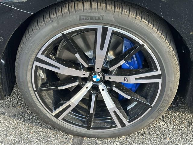 New 2026 BMW 550e xDrive image 7
