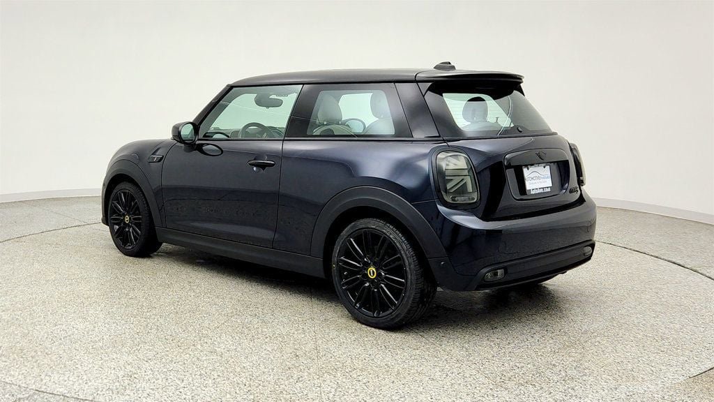Used 2022 MINI Cooper SE FWD image 7