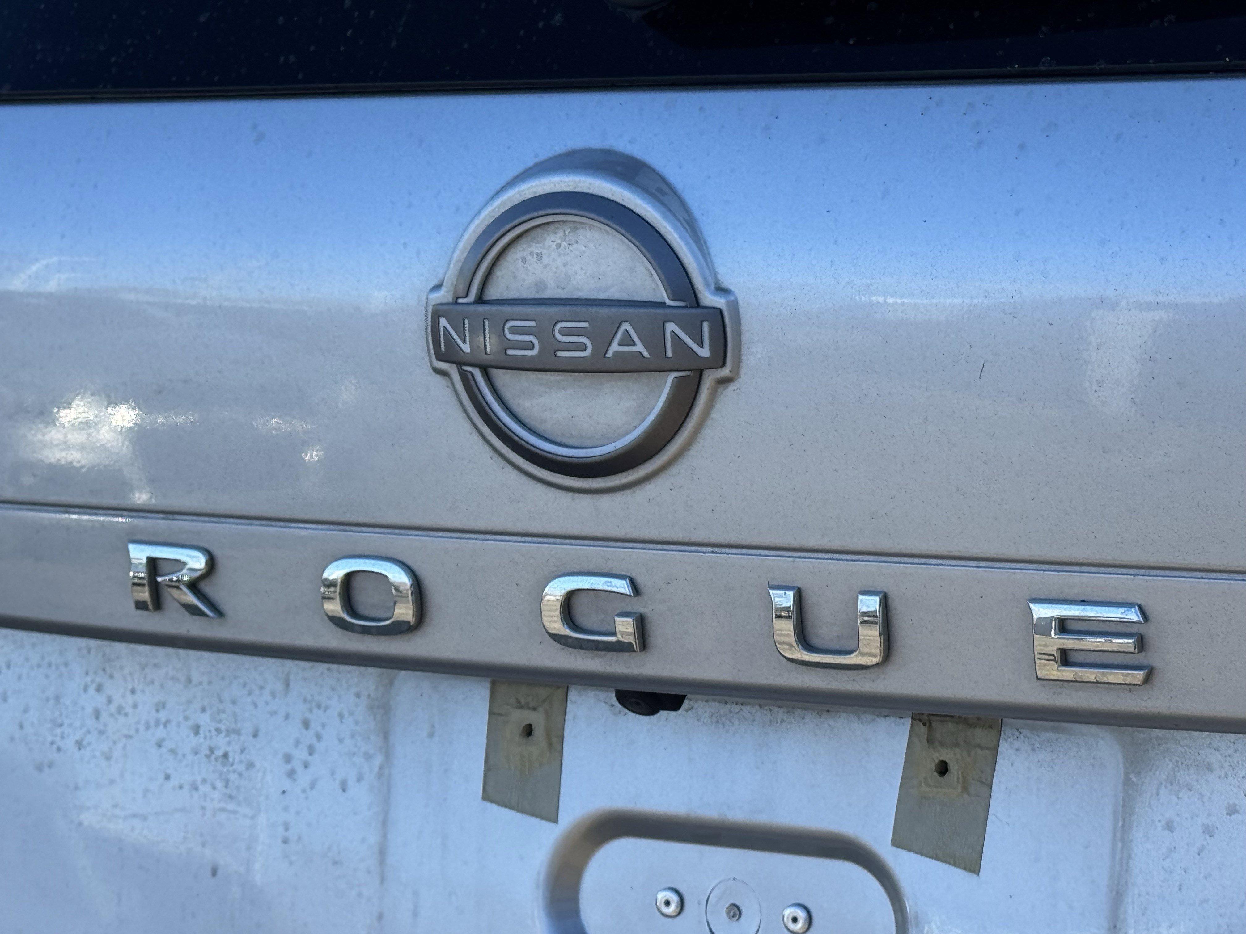 Used 2023 Nissan Rogue SV w/ SV Premium B Package image 21