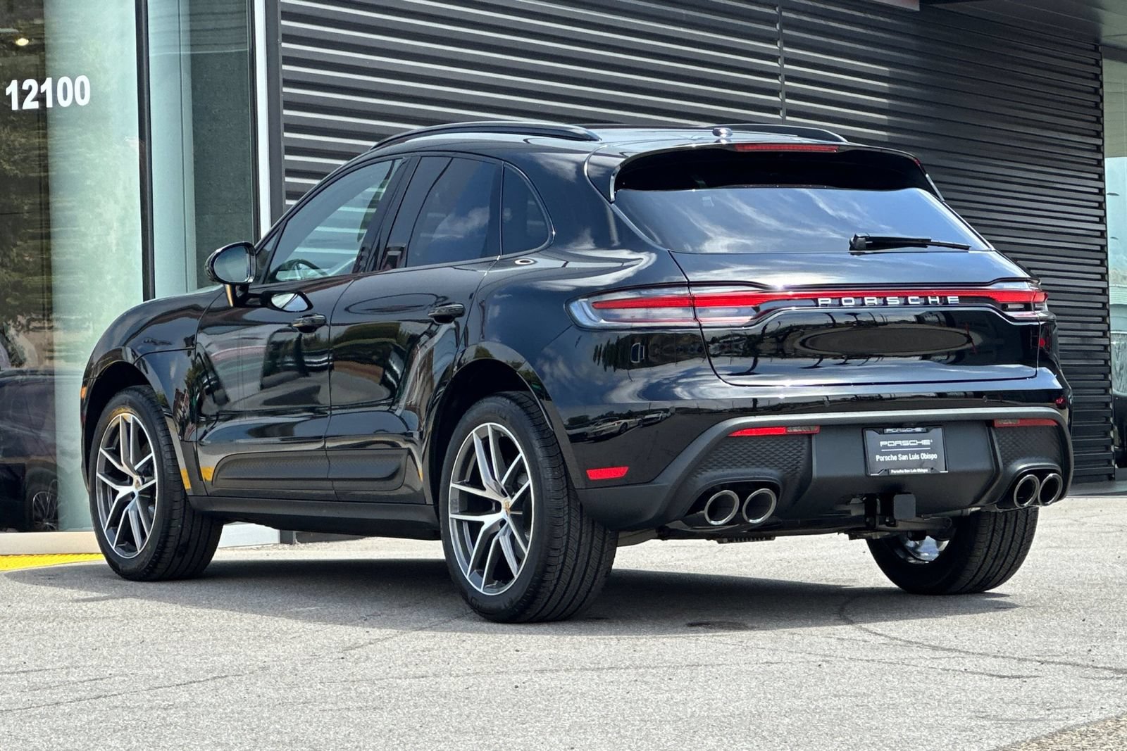New 2026 Porsche Macan AWD/4WD image 3