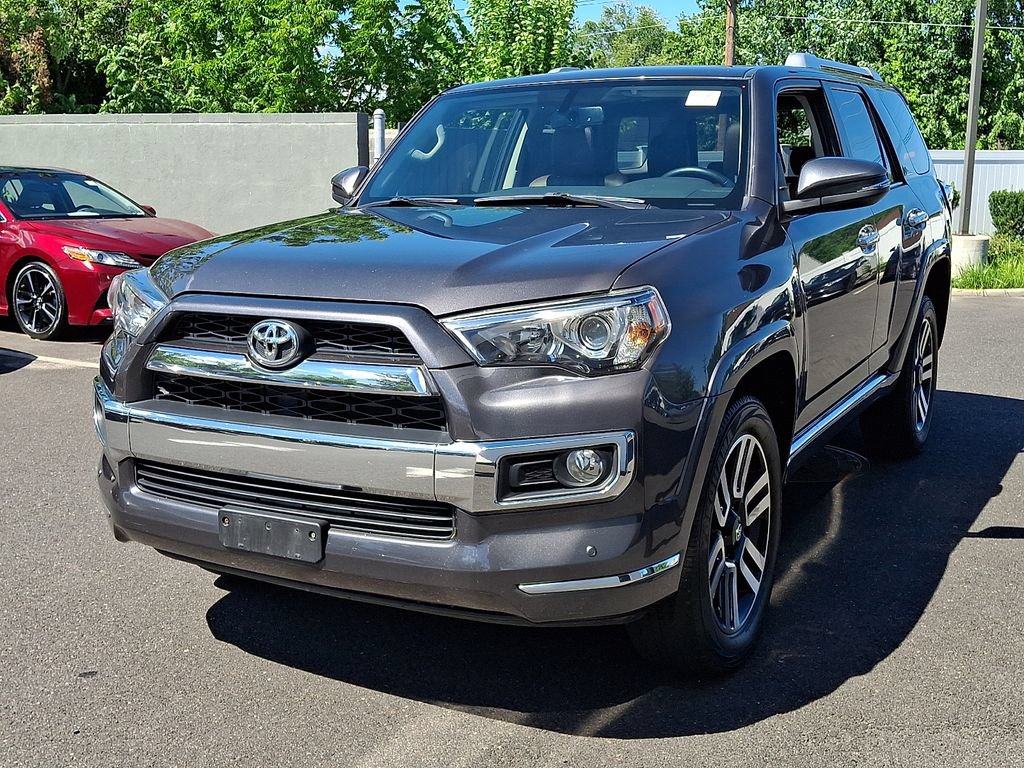 Used 2018 Toyota 4Runner Limited AWD/4WD image 3