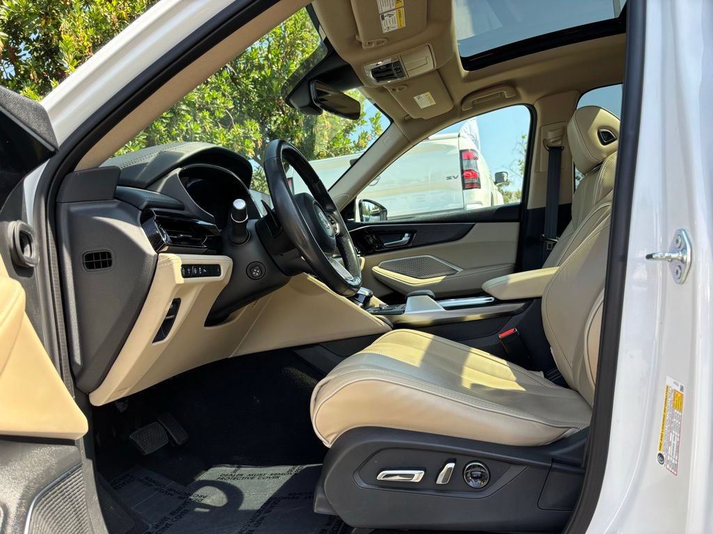 Used 2024 Acura MDX SH-AWD w/ Advance Package image 13
