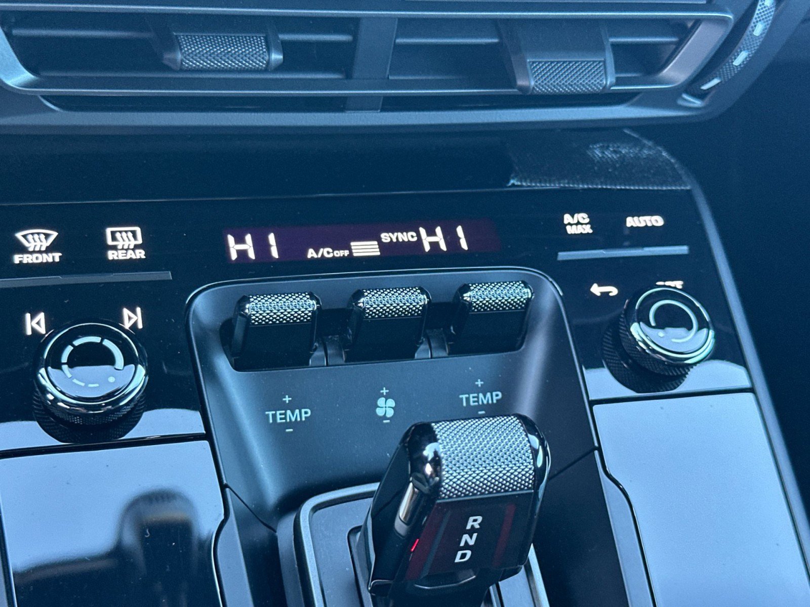 Used 2024 Porsche 911 Carrera 4 GTS image 20