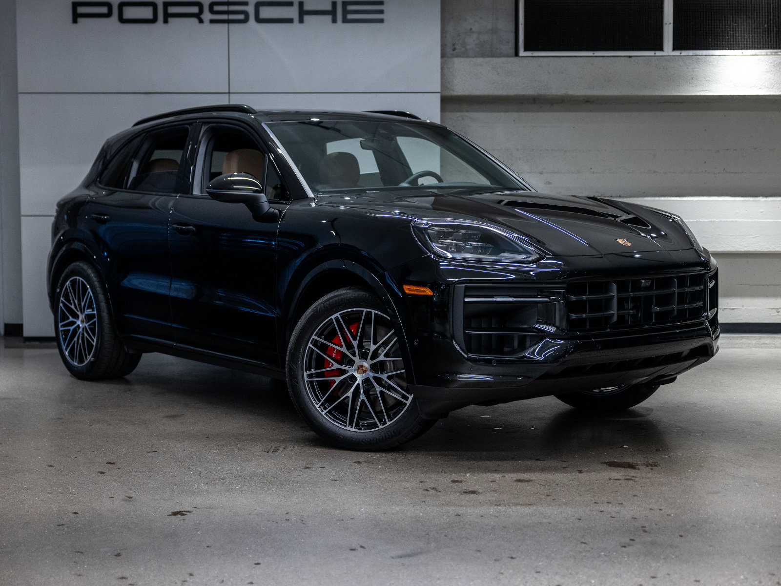 Certified 2025 Porsche Cayenne S w/ Premium Package Plus AWD/4WD image 10
