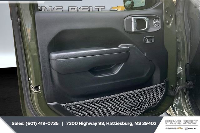Used 2022 Jeep Gladiator Willys image 14
