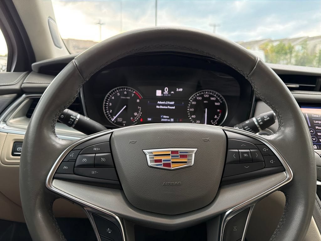 Certified 2023 Cadillac XT5 Premium Luxury AWD/4WD image 5
