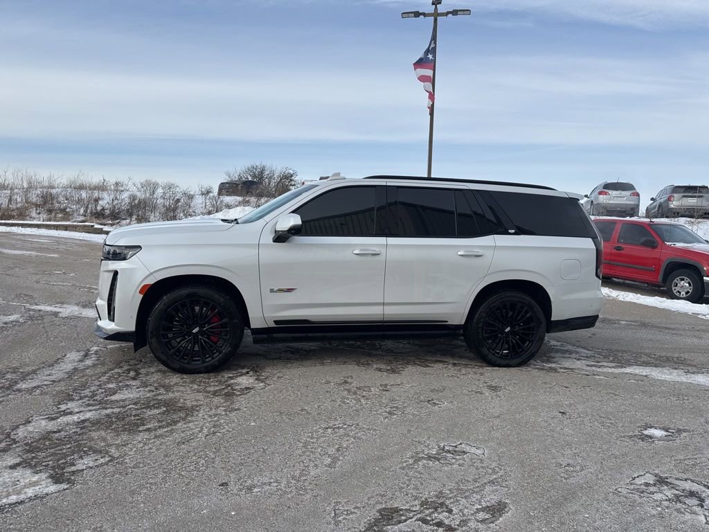 Used 2023 Cadillac Escalade V AWD/4WD image 5