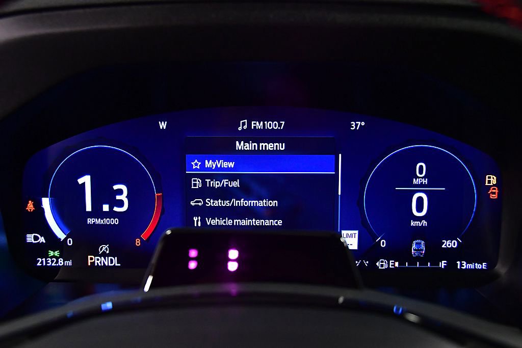 Used 2025 Ford Explorer ST-Line w/ Premium Package image 16