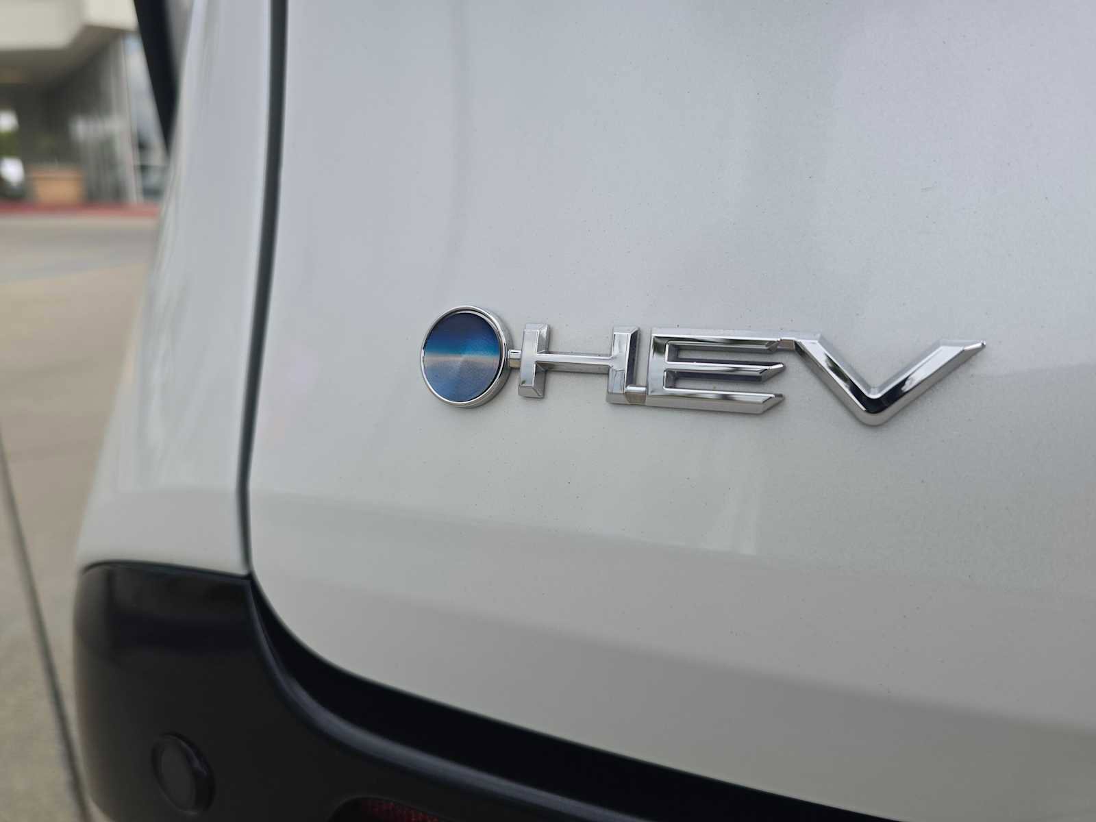 Used 2025 Toyota Sienna Platinum image 14