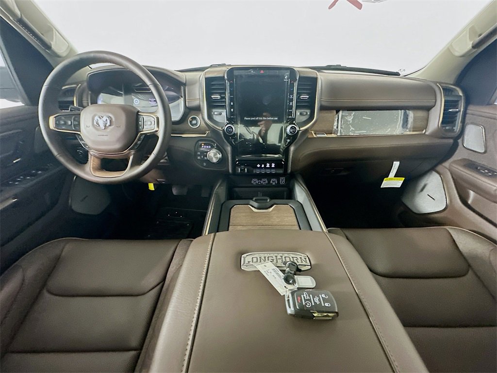 New 2025 RAM 1500 Limited image 9