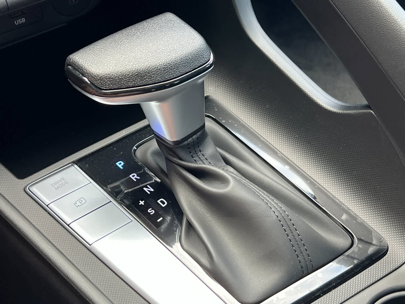 New 2025 Hyundai Elantra SE FWD image 19