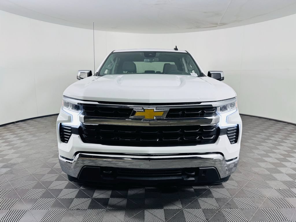 Used 2023 Chevrolet Silverado 1500 LT w/ Z71 Off-Road Package AWD/4WD image 3