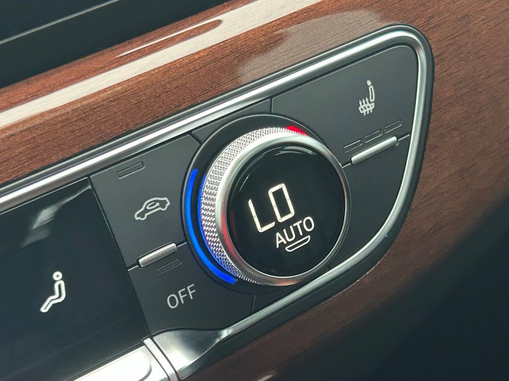 Used 2023 Audi A4 2.0T Premium w/ Convenience Package image 31