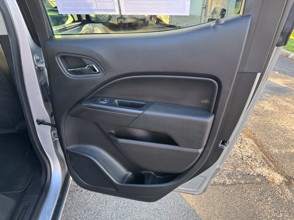 Used 2020 Chevrolet Colorado LT w/ LT Convenience Package AWD/4WD image 23
