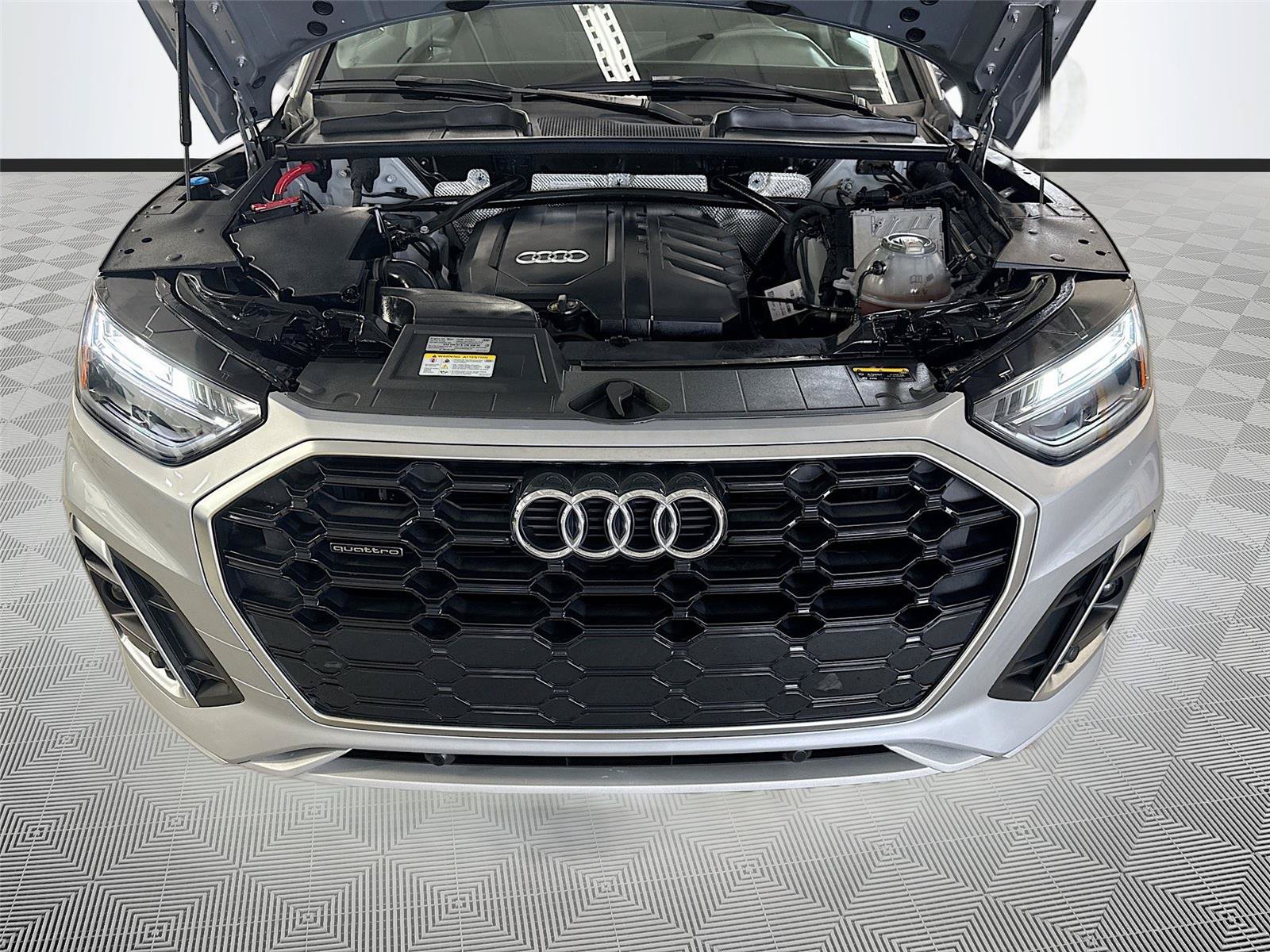 Used 2023 Audi Q5 2.0T Premium w/ Convenience Package AWD/4WD image 30