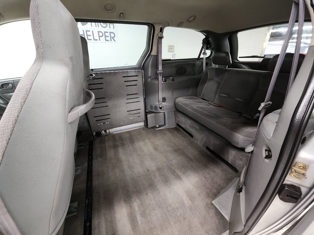 Used 2005 Dodge Grand Caravan SE w/ Popular Equipment Group I image 7